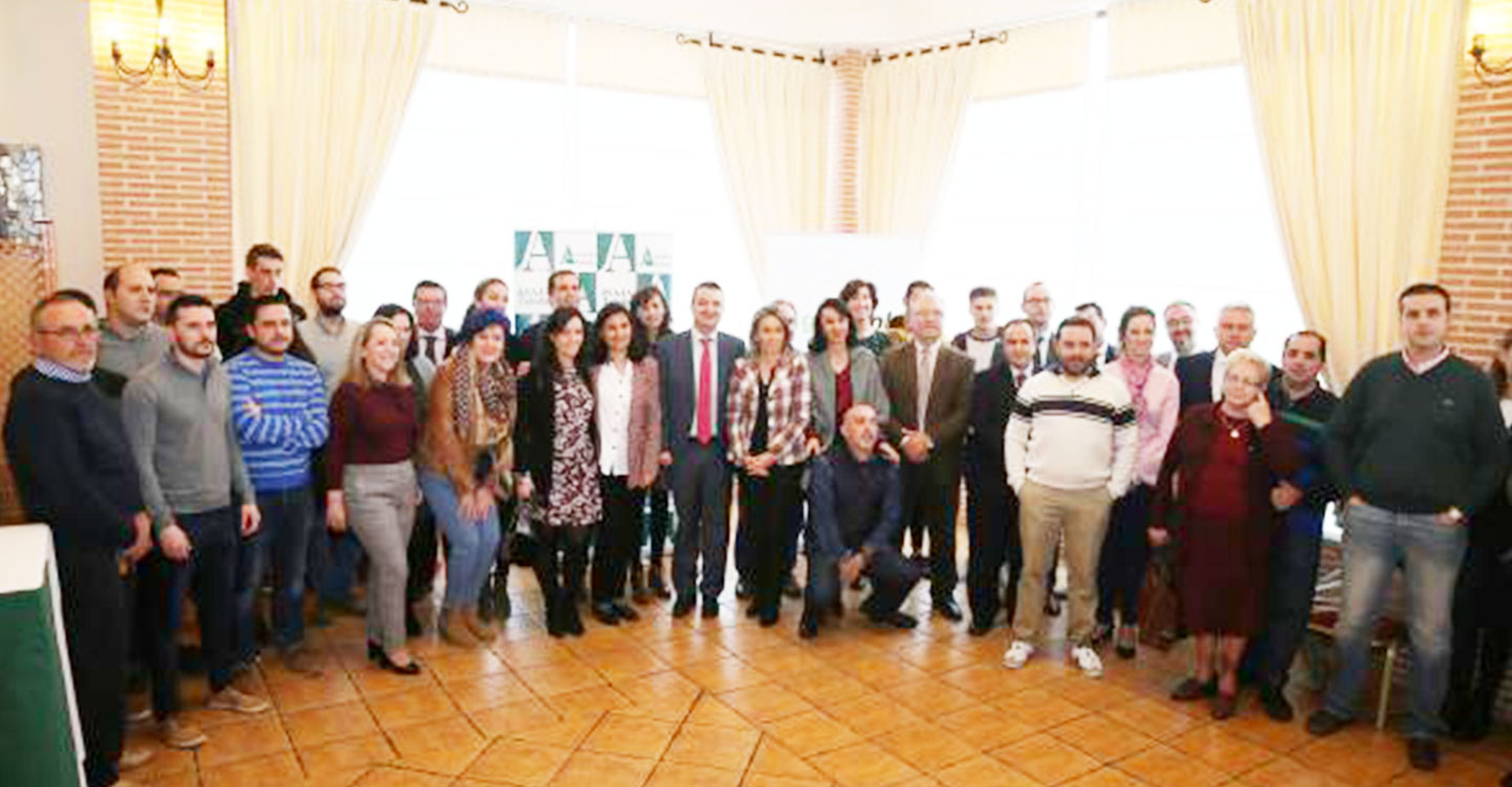 El Gobierno regional bate récord y recibe 1.650 solicitudes de jóvenes para incorporarse a la agricultura, de las que una de cada tres son de mujeres