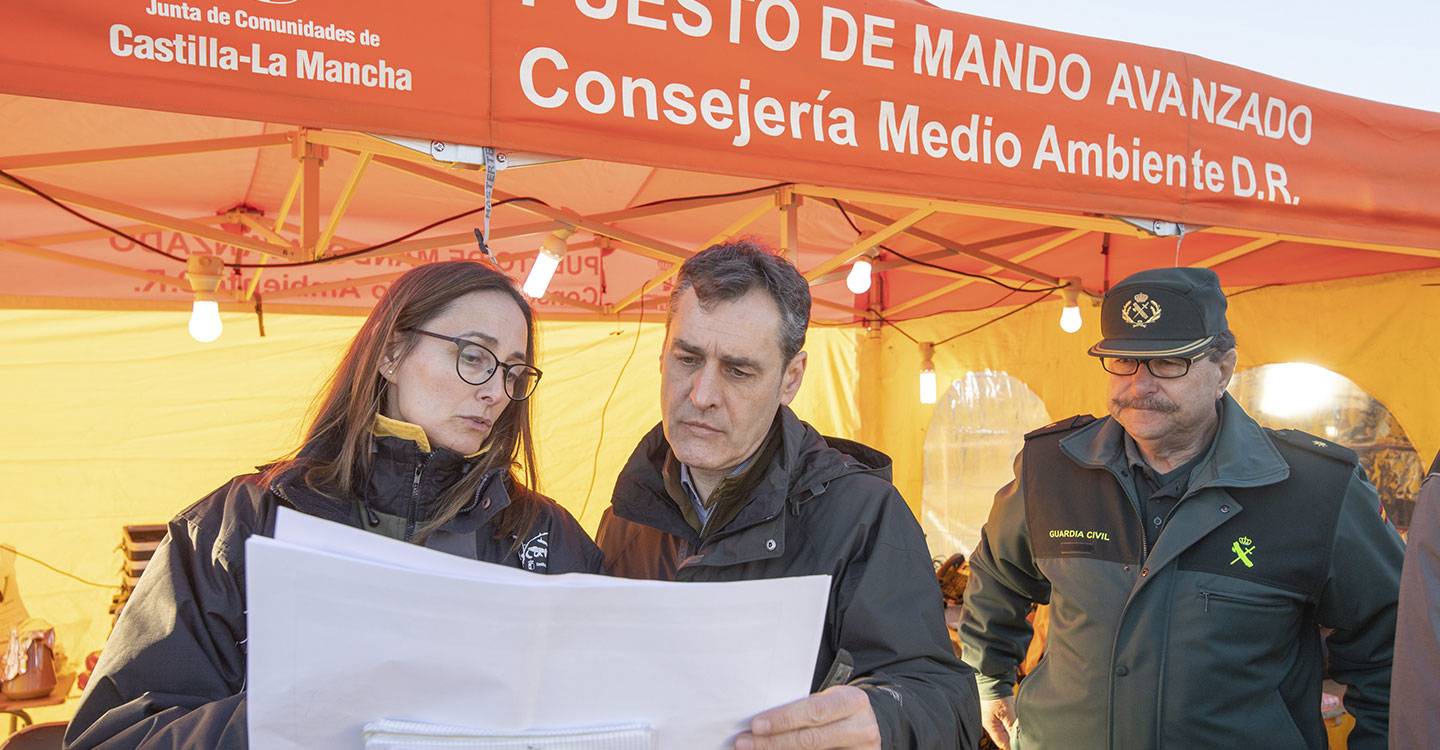 Francisco Tierraseca valora la coordinación y la rapidez de actuación en el incendio de Paterna del Madera (Albacete) 