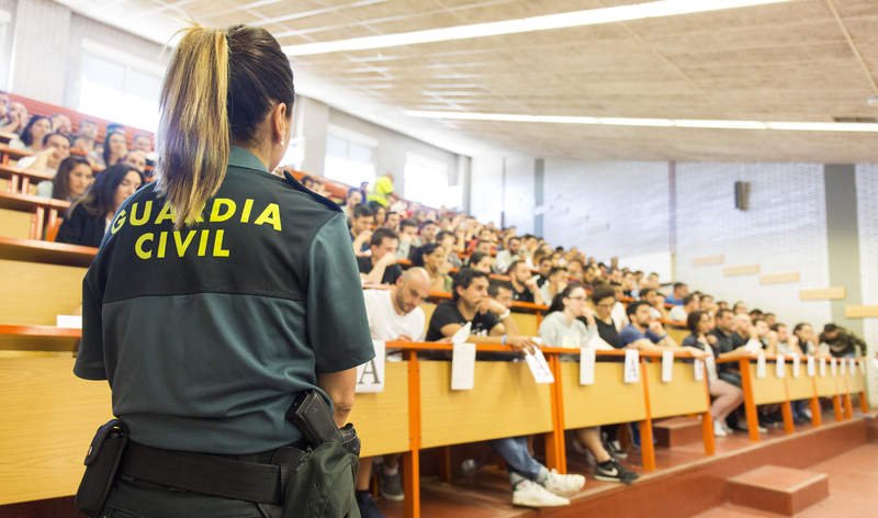 Casi 26.500 personas opositan este fin de semana a una de las 2.721 plazas ofertadas para ingresar a la Guardia Civil