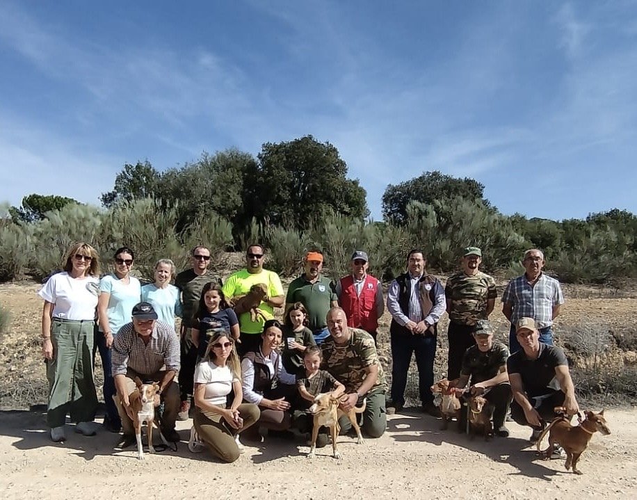 Aitor Ruiz y Guillermo García, campeones de Castilla-La Mancha en caza con Podenco Andaluz y Manetos