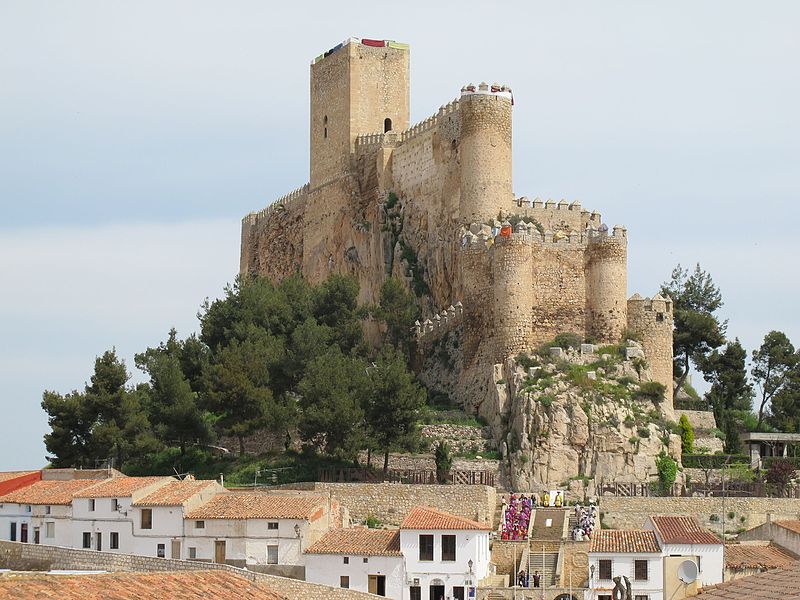 El delegado del Gobierno destaca el trabajo de la ciudadanía en el reconocimiento de la Declaración de Interés Turístico Internacional de las Fiestas Mayores de Almansa (Albacete)