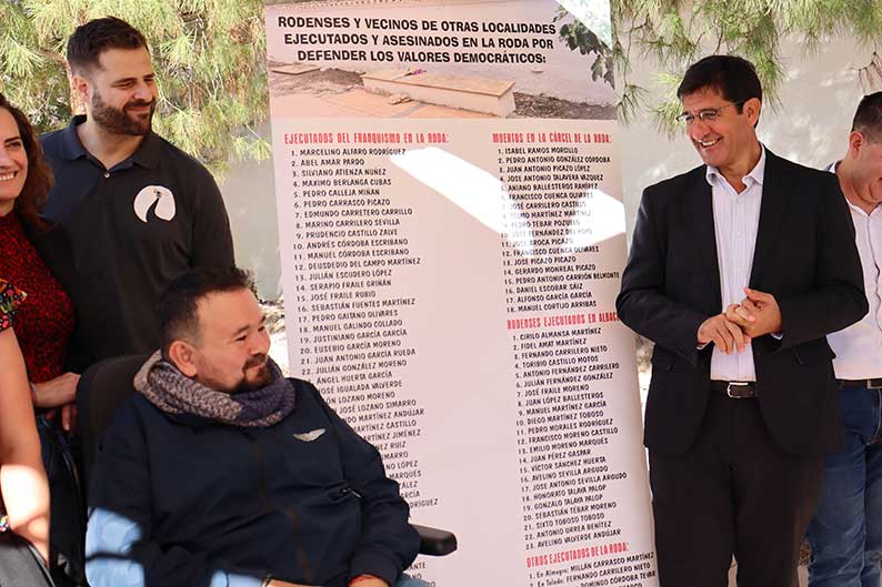 El Gobierno de Castilla-La Mancha reconoce el trabajo de familias y colectivos memorialistas y se compromete a abordar la Memoria Democrática en la región