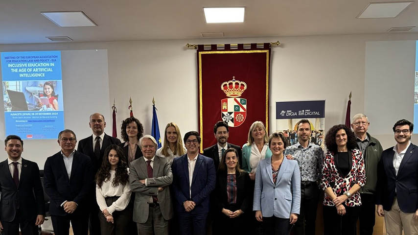 Expertos de tres continentes debaten en la UCLM sobre las ventajas, riesgos y desafíos de la digitalización en el ámbito educativo