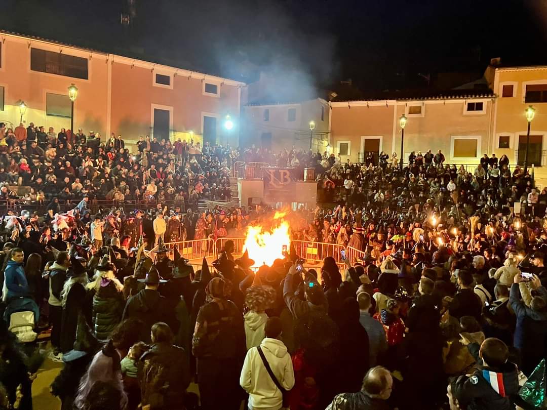 Cerca de 4000 Brujas y Brujos se dieron cita en el VI Encuentro Nacional de Brujas de Liétor 