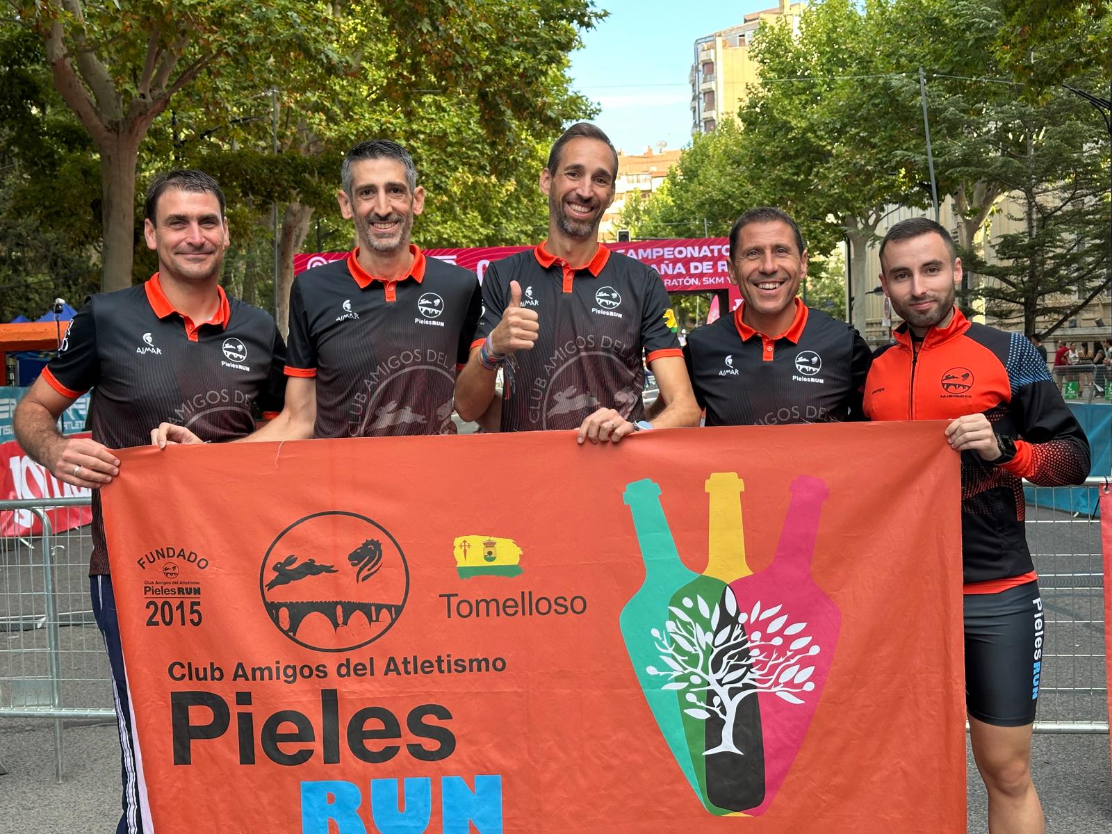 Gran participación de Los Pieles Run en la espectacular Media Maratón de Albacete