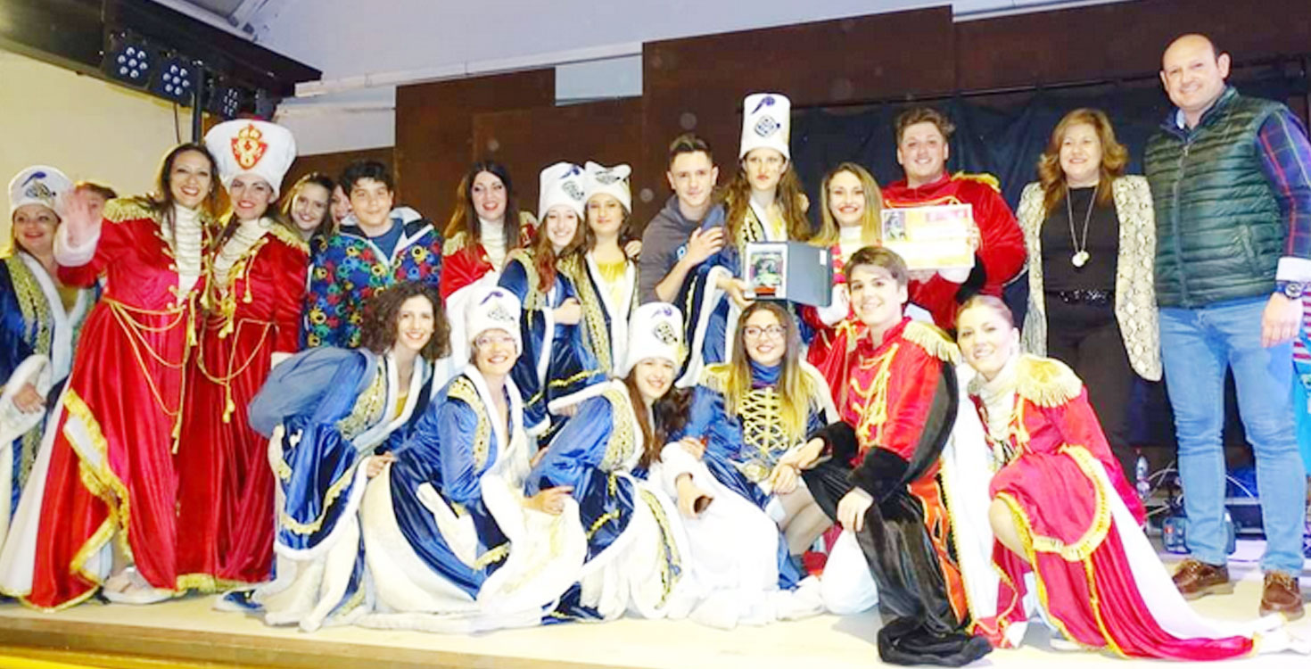 Originalidad, colorido y fantasía centraron el desfile de Carrozas y Comparsas en Torralba de Calatrava 