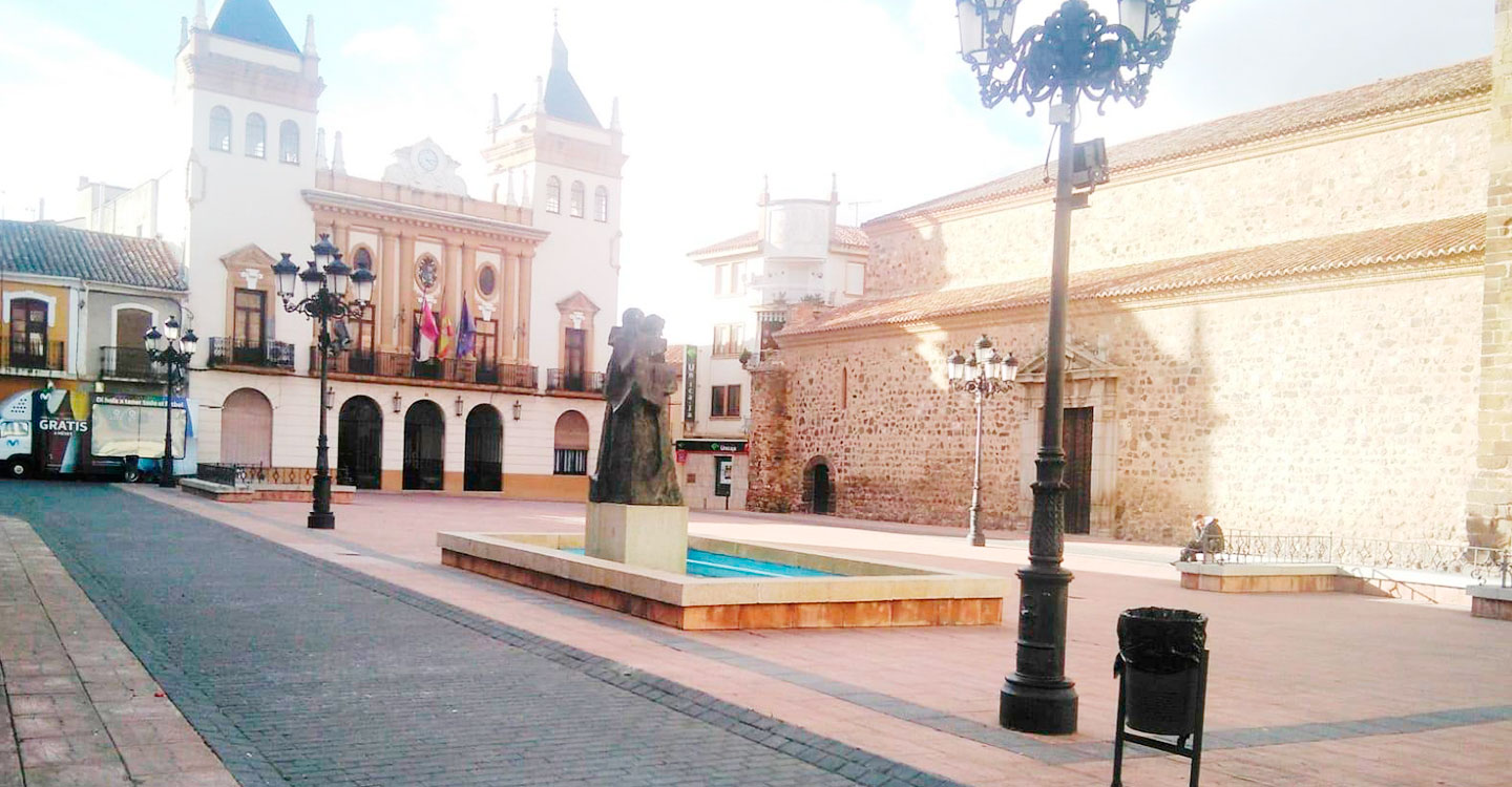 El PSOE de Almodóvar ve necesario que el pueblo opine en temas tan importantes como la remodelación de la Plaza Mayor