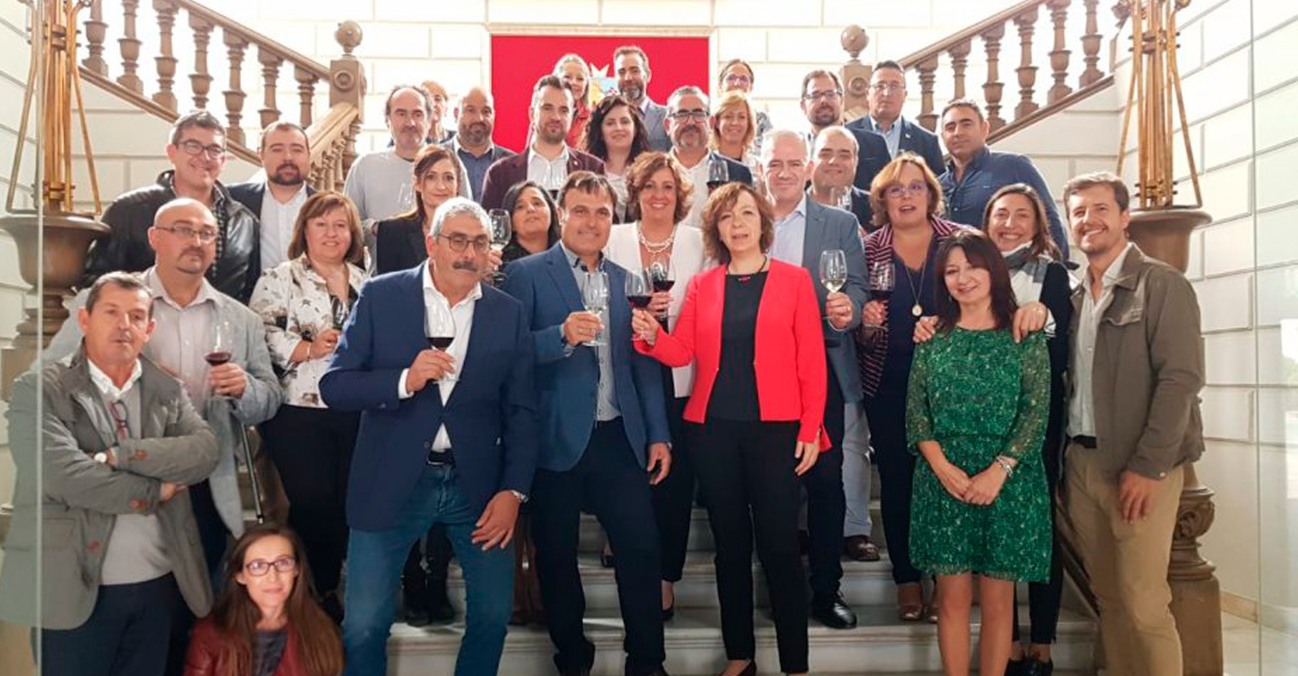 Rosario Herrera asiste a la presentación de la Ruta del Vino La Mancha en Alcázar de San Juan
