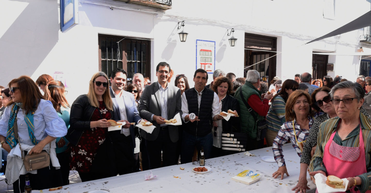 Caballero destaca que el “Colectivo de Mujeres de Almagro Rita Lamber” reivindique la igualdad con alegría 