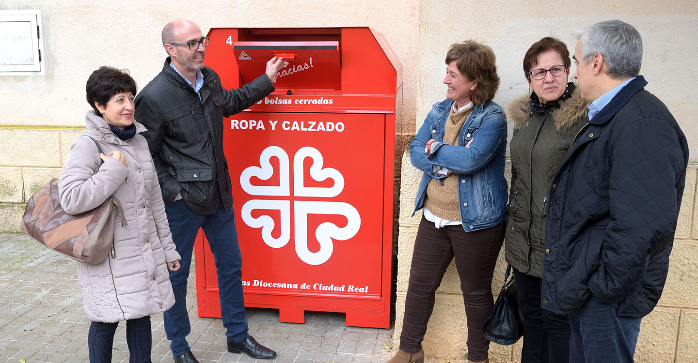 Jiménez y Serrano se reúnen con la nueva presidenta de Cáritas de Argamasilla de Alba