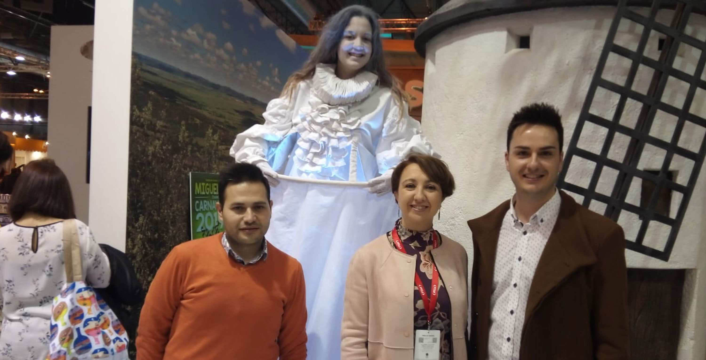 El Grupo Socialista asiste en FITUR a la presentación de “Socuéllamos, Patria del Vino”