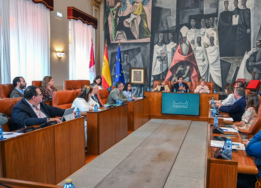  La Diputación de Ciudad Real aprueba en Pleno ayudas a ayuntamientos, entidades y asociaciones por valor de 2'8 millones de euros 