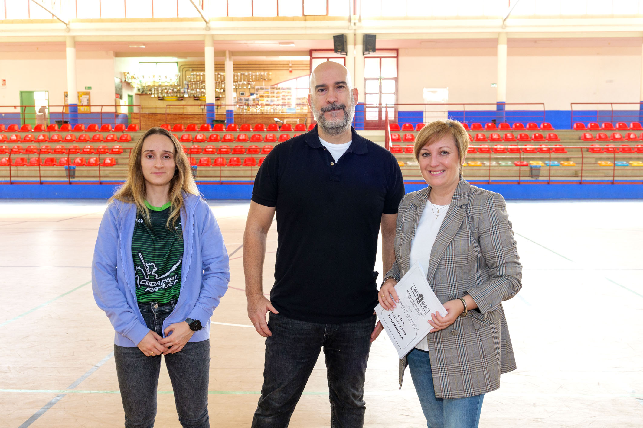 El Ayuntamiento de Argamasilla de Alba y el Club Baloncesto de la ciudad refuerzan el compromiso con el deporte escolar