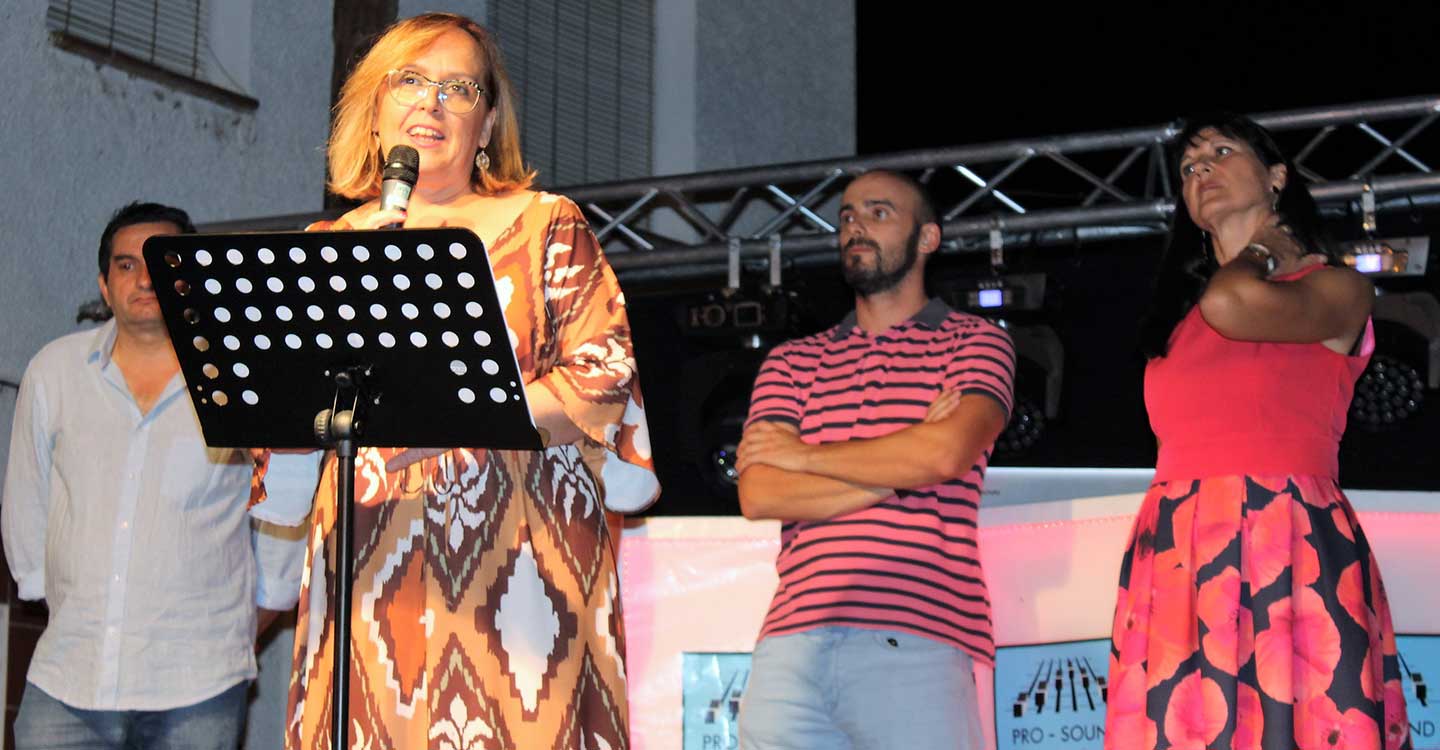 Carmen Olmedo asistió anoche a la inauguración de las fiestas patronales de Ruidera en honor de la Virgen de la Blanca