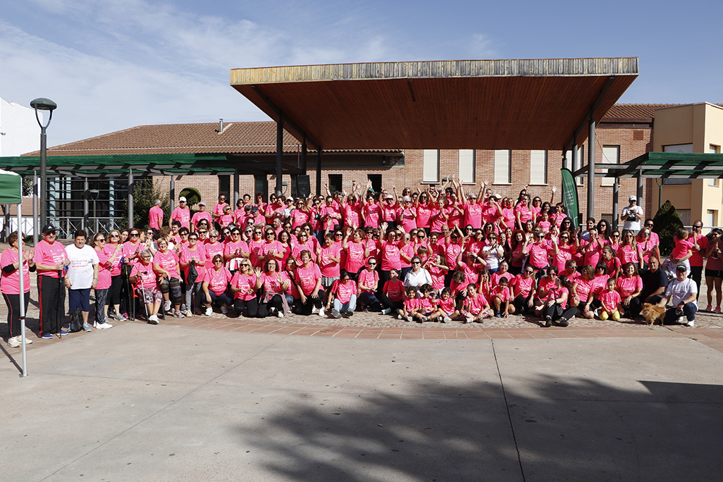 Más de 500 personas respaldaron la VI Marcha Contra el Cáncer en Almodóvar del Campo