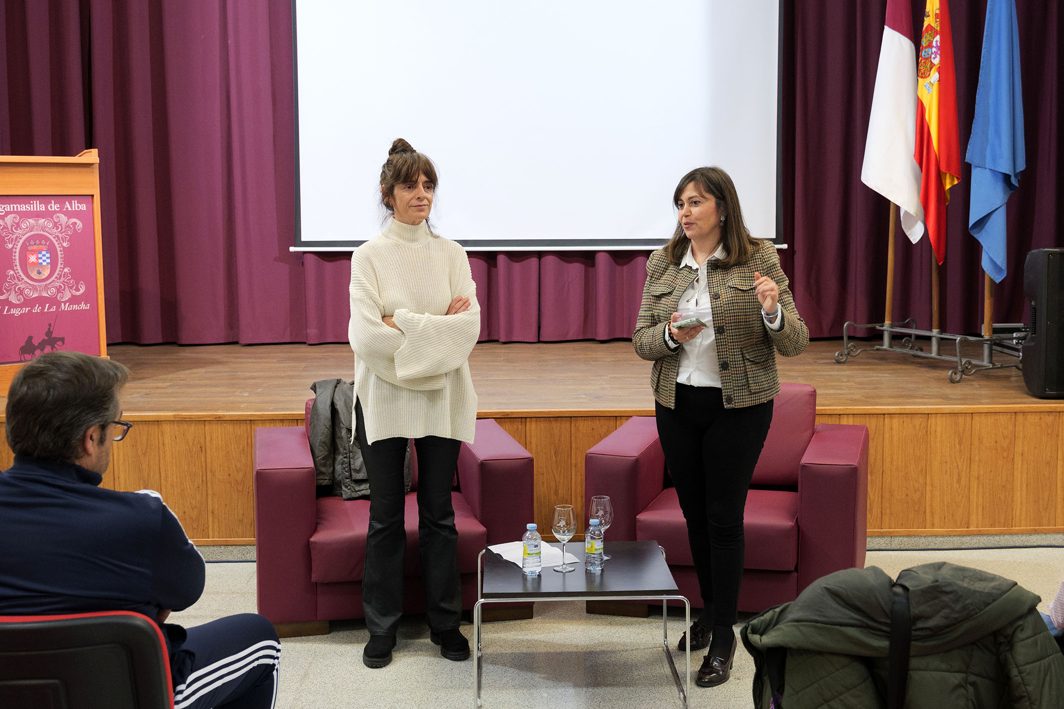 Dulce Serrano aborda los retos de la crianza actual en Casa de Medrano