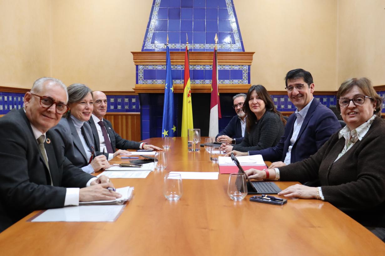 El Gobierno de Castilla-La Mancha repasa con el Gobierno de España las actuaciones en materia de agua en la provincia de Ciudad Real