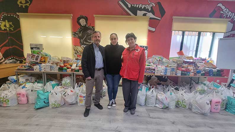 El Halloween solidario de Valdepeñas recauda 4.000 euros en alimentos para Cruz Roja y Cáritas