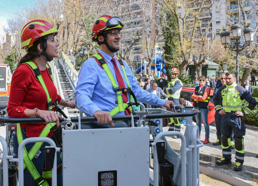 El Presidente De La Diputación Anuncia Que La Próxima OPE Para Bomberos ...