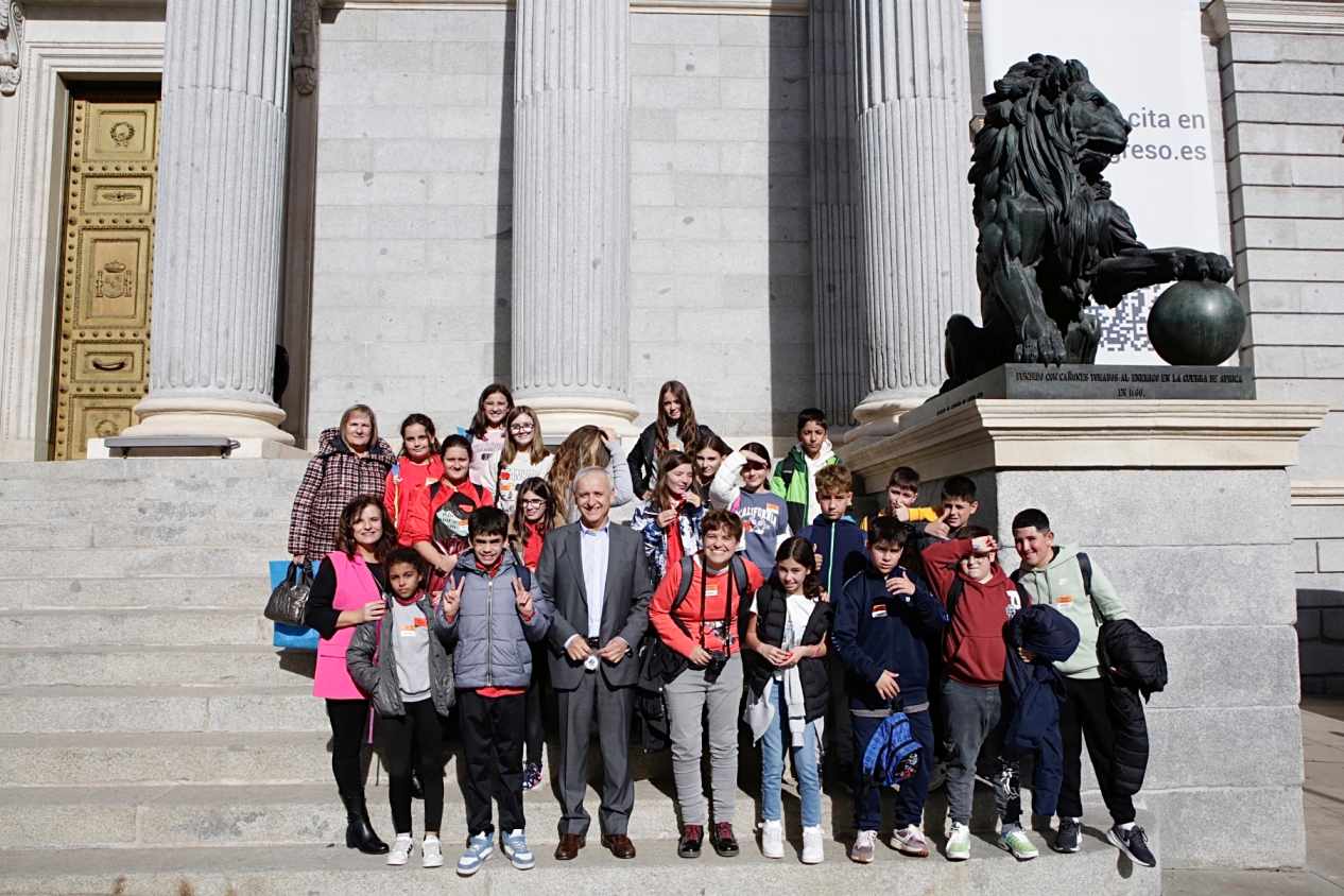 Alumnos del CEIP Ntra Señora de Peñarroya de Argamasilla de Alba Diputados por un día en el Congreso