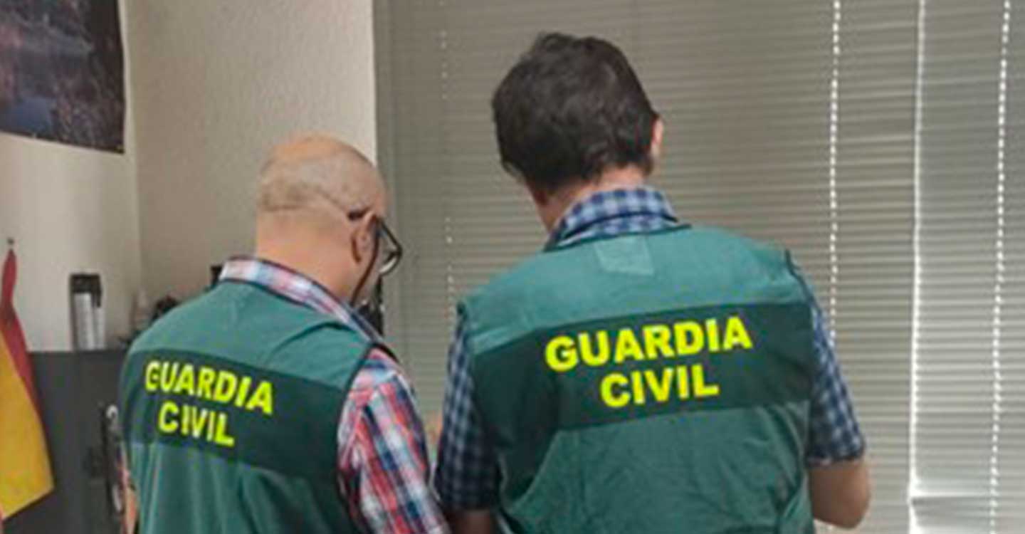 La Guardia Civil investiga a dos personas por suplantación de identidad en las pruebas de conocimientos del permiso de conducir