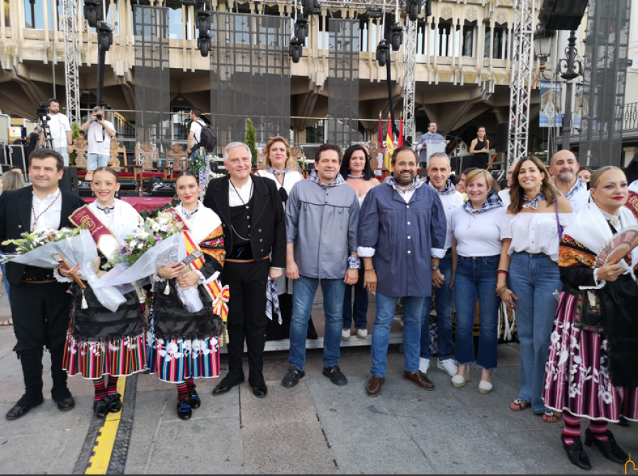  Valverde acompaña al pueblo de Ciudad Real en el inicio de La Pandorga, el mejor tributo a los valores manchegos 