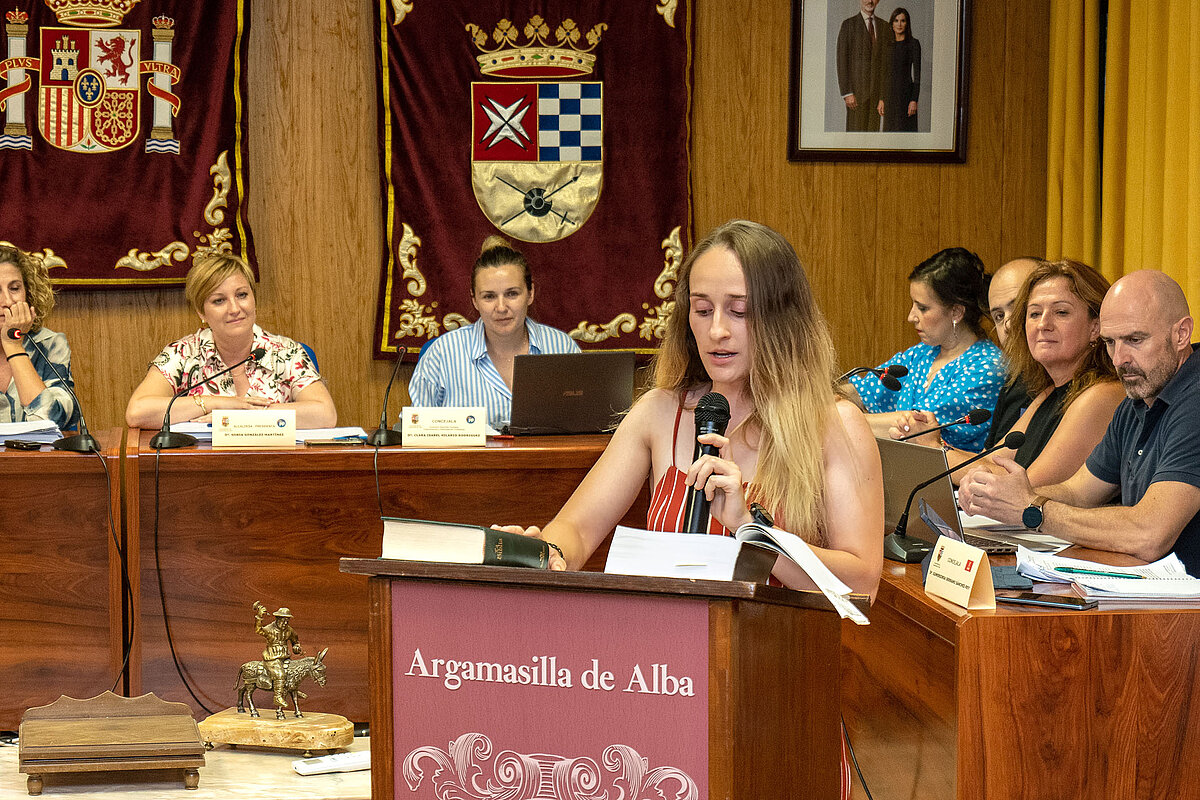 Verónica López de la Vieja toma posesión como nueva concejala del Partido Popular