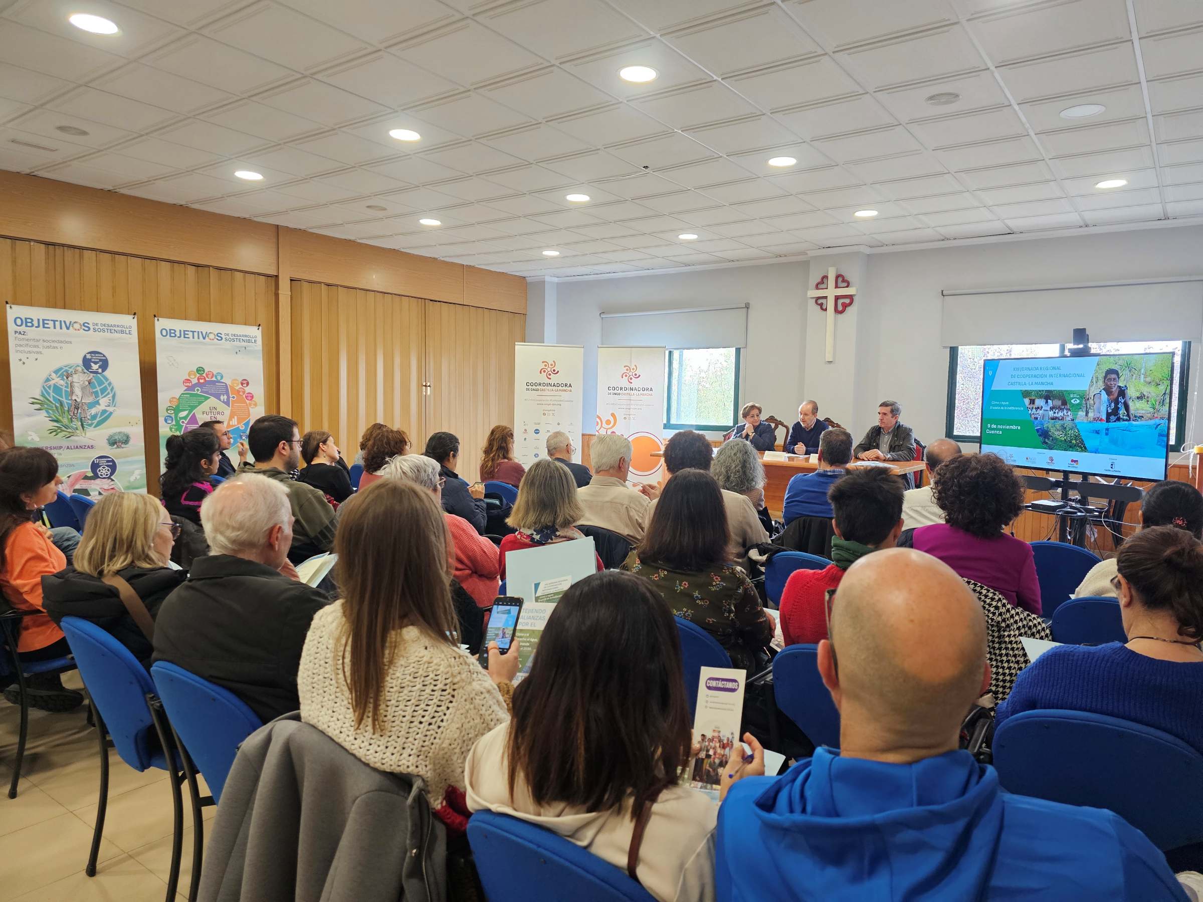 Más de medio centenar de personas se reunieron en Cuenca en la XXI Jornada Regional de Cooperación Internacional, Castilla-La Mancha “Clima y agua: El coste de la indiferencia”