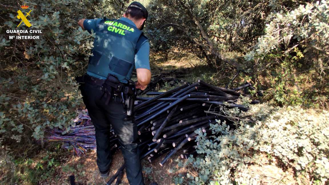 La Guardia Civil detiene a dos personas por la sustracción de una tonelada de cable de cobre