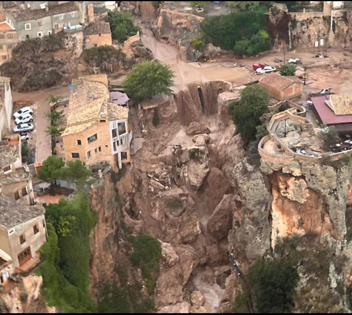 Las Cáritas Diocesanas de Castilla-La Mancha se vuelcan en dar respuesta a la emergencia provocada por las graves inundaciones de la última Dana.