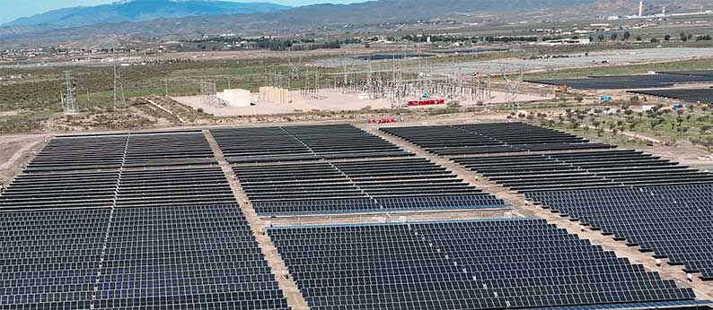 Naturgy pone en servicio sus primeras plantas fotovoltaicas en Andalucía