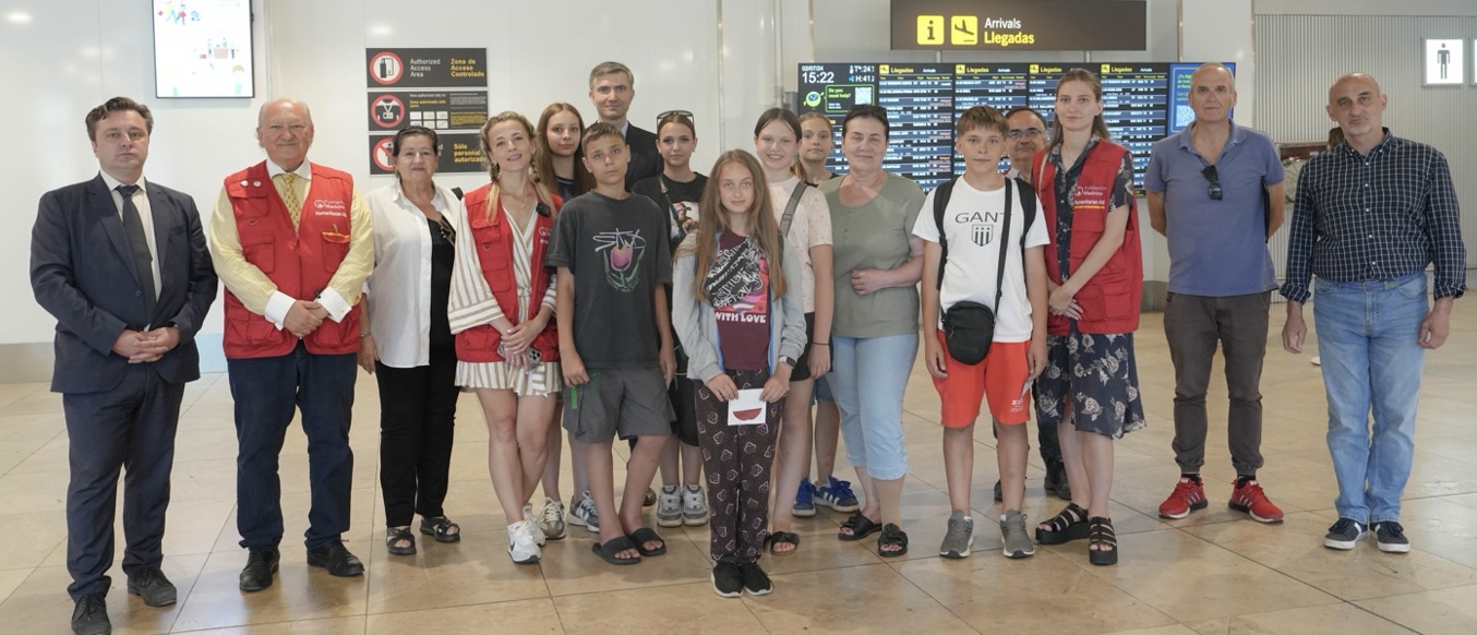 13 niños ucranianos ponen en pausa la guerra para una semana de paz en Madrid