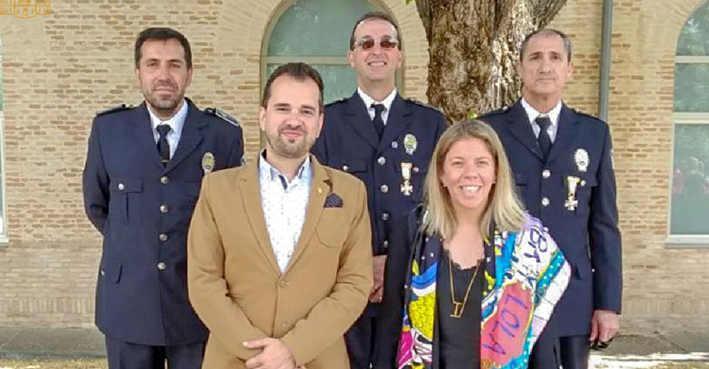 La alcaldesa asiste a la entrega de condecoraciones a las Policías Locales de C-LM