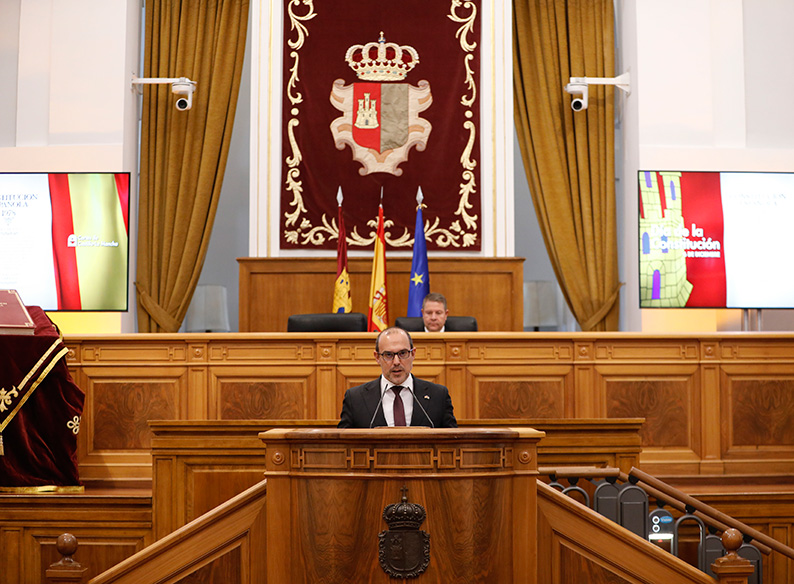 Bellido pide al “bloque constitucional” de las Cortes regionales que renueve el Estatuto de Autonomía “para que Castilla-La Mancha no sea menos”