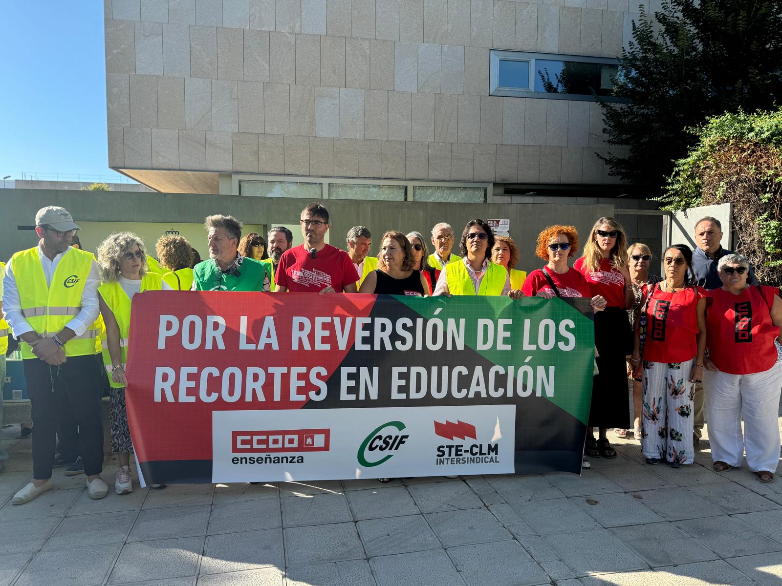 STE-CLM, CCOO y CSIF convocan a más de 27 000 docentes para la huelga del 11 de septiembre en Castilla-La Mancha