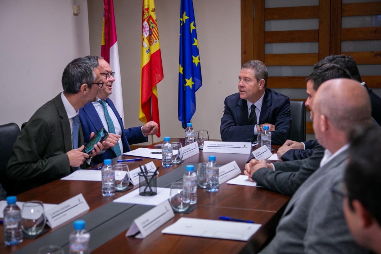 El Gobierno de Castilla-La Mancha destaca la implantación de empresas punteras como Substrate AI para situar a Castilla-La Mancha como referente en inteligencia artificial