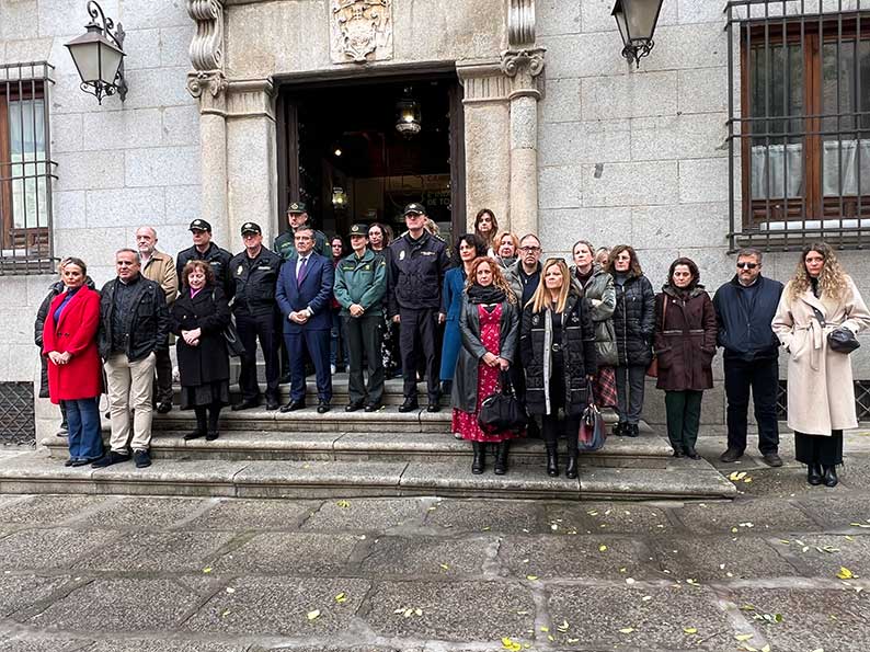 La Delegación del Gobierno en Castilla-La Mancha condena el asesinato machista de un bebé de dos años en Jaén y guarda un minuto de silencio en su memoria