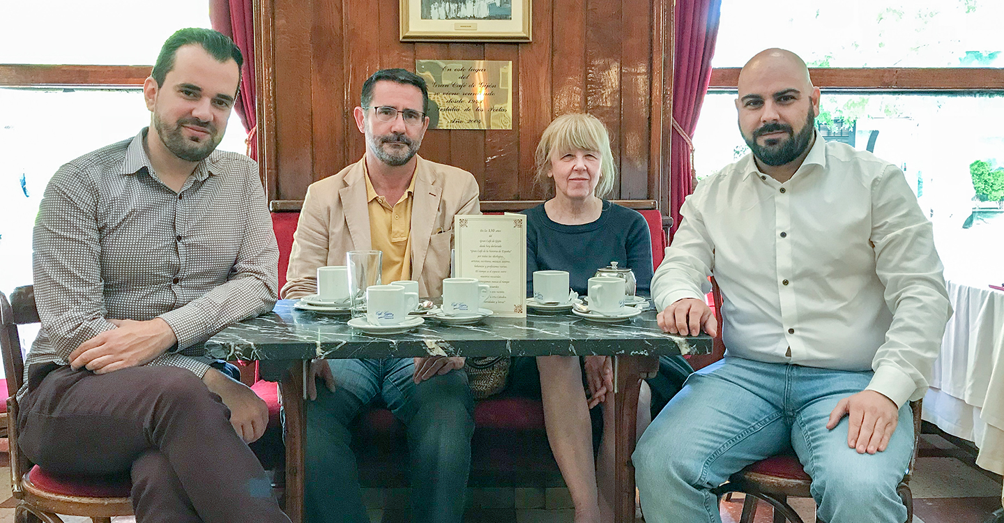 El mítico Café Gijón, escenario de la puesta en marcha del Centenario de García Pavón