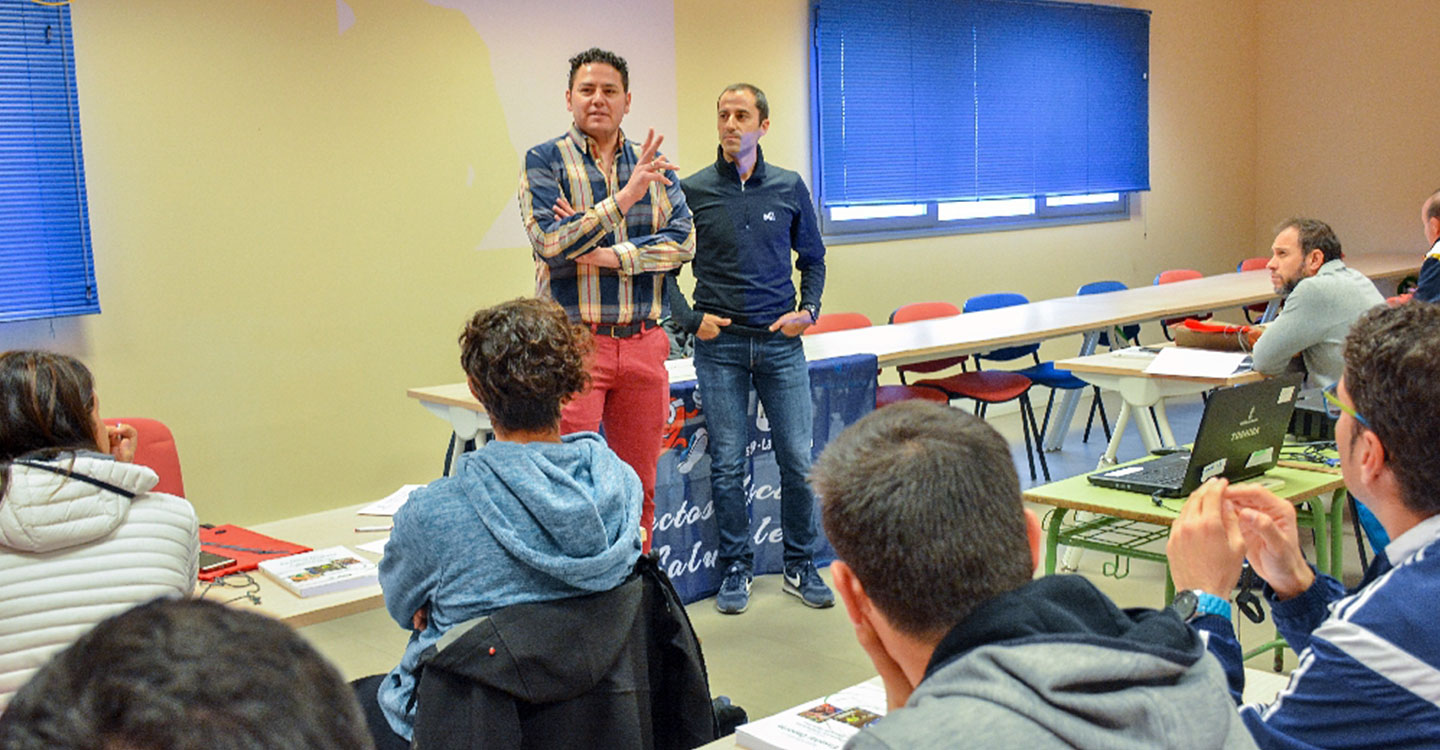 Profesores de toda C-LM se forman en Tomelloso en un curso de educación deportiva