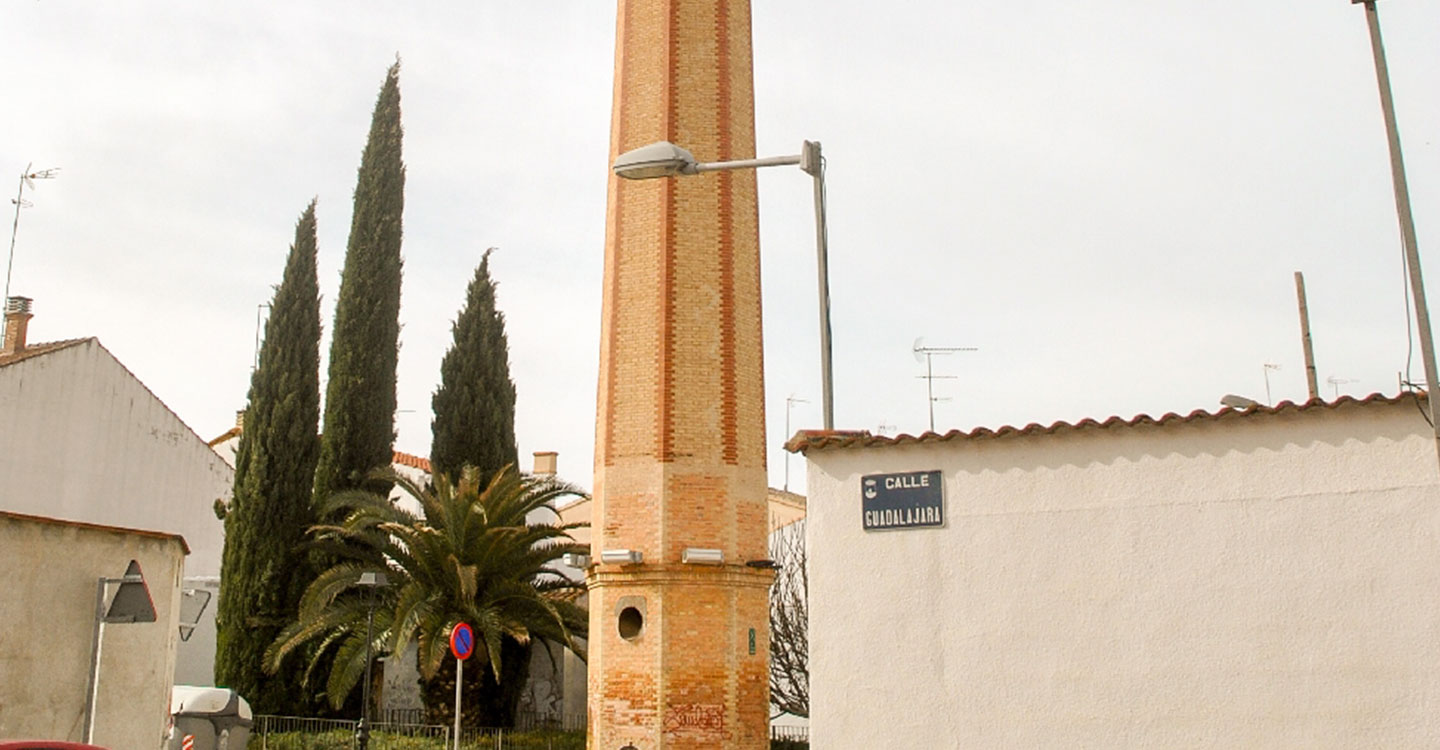 La chimenea de Pedro Domecq tendrá nueva iluminación con motivos ornamentales