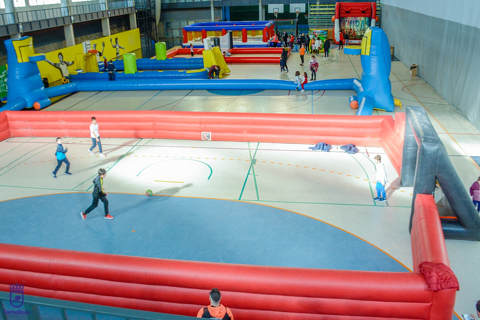 El lunes comienzan las actividades infantiles de Navidad en el pabellón de la Ciudad Deportiva