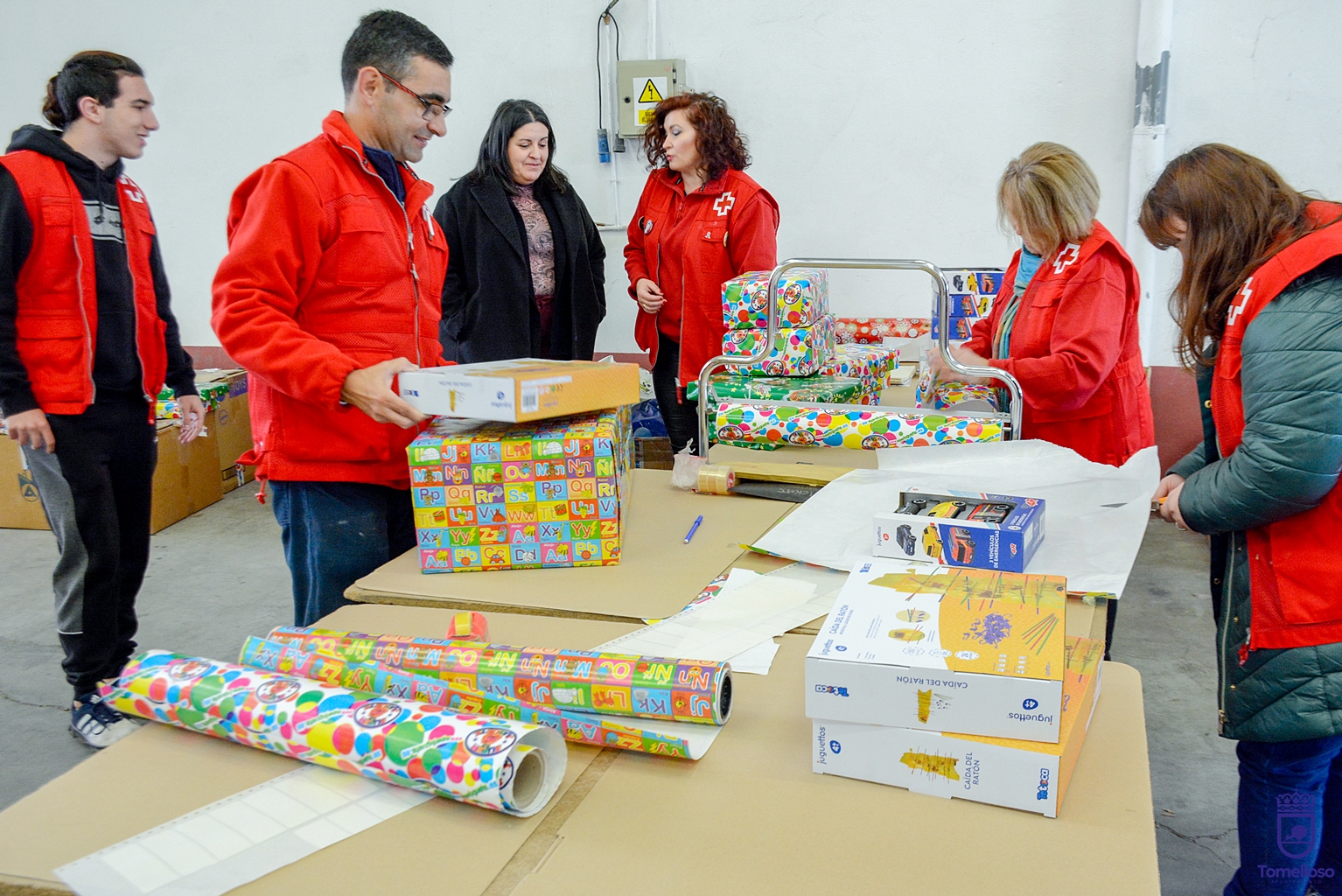 El Ayuntamiento de Tomelloso participa en las campañas de juguetes de Cáritas y Cruz Roja