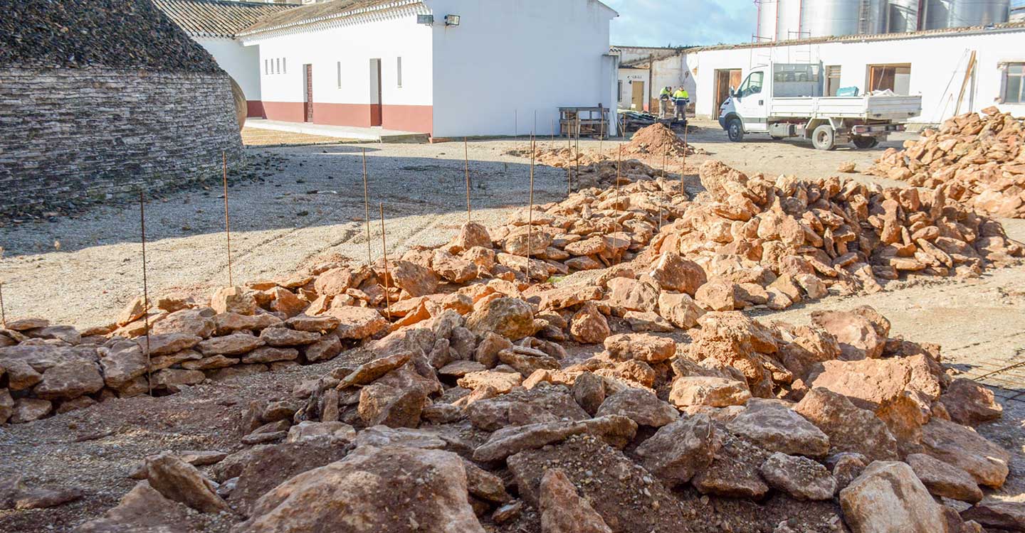 El Ayuntamiento de Tomelloso invierte en mejorar los patios del Museo del Carro
