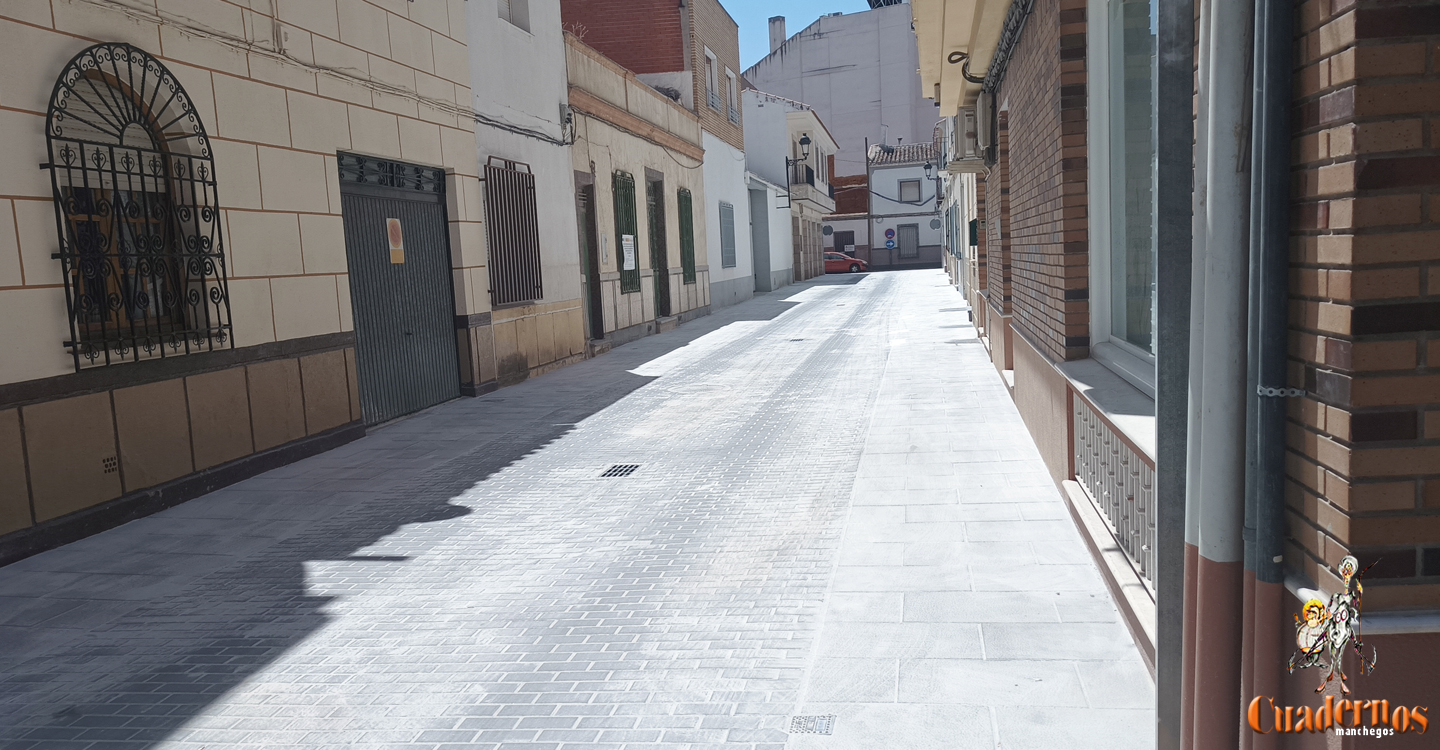 Abierta de nuevo al tráfico la calle Figueras de Tomelloso tras finalizar las obras de renovación acometidas con fondos europeos