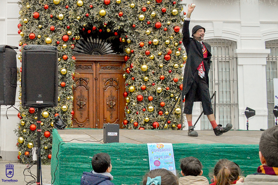 Con un espectáculo de teatro y circo, este martes se celebran las campanadas infantiles en la plaza de España de Tomelloso