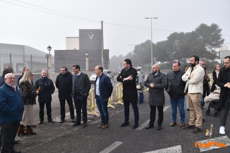 Escultura Homenaje Vid Tomelloso