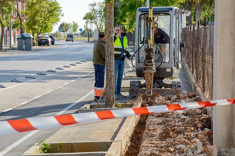 En marcha la instalación de riego en el último tramo de la calle Oriente de Tomelloso