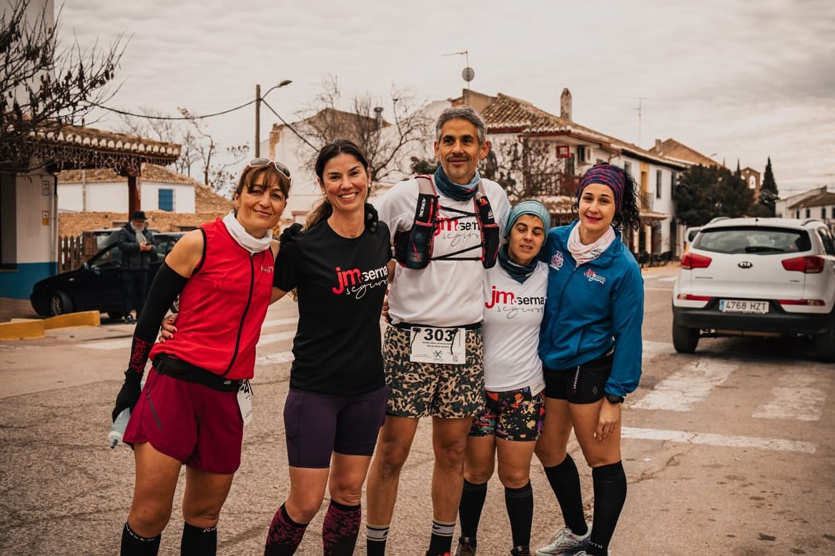 Siete atletas del Club JM Serna Seguros lo dieron todo en el San Antón Trail de Puerto Lapice