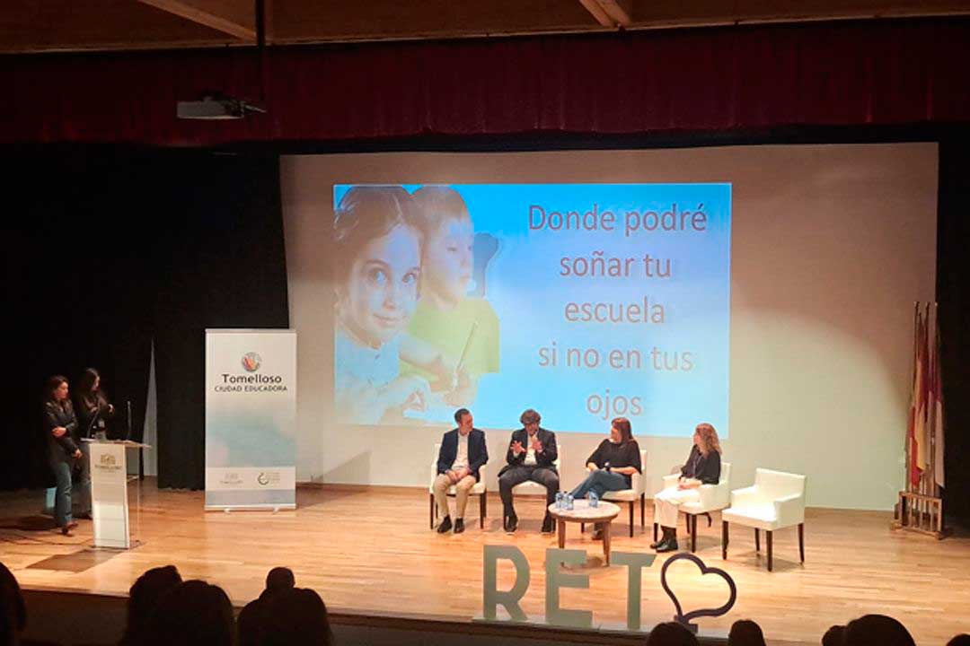 Cerca de un centenar de docentes de diferentes puntos de España participaron en la V Jornada del Programa RETO de educación emocional