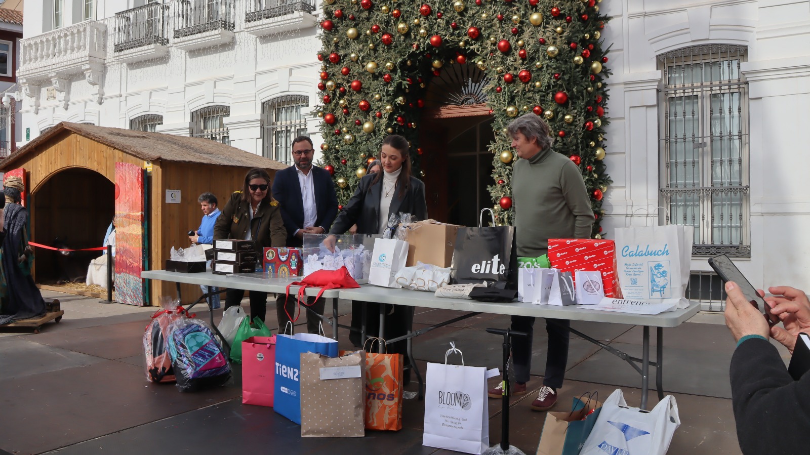 Tomelloso se vuelca con el comercio de proximidad celebrando el sorteo del  “Mileurazo”